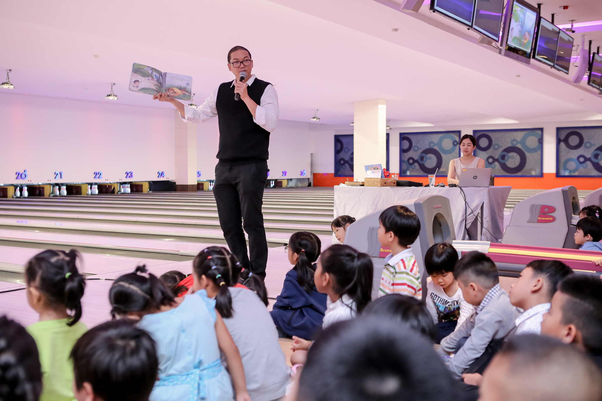 น้าเมฆเล่านิทาน